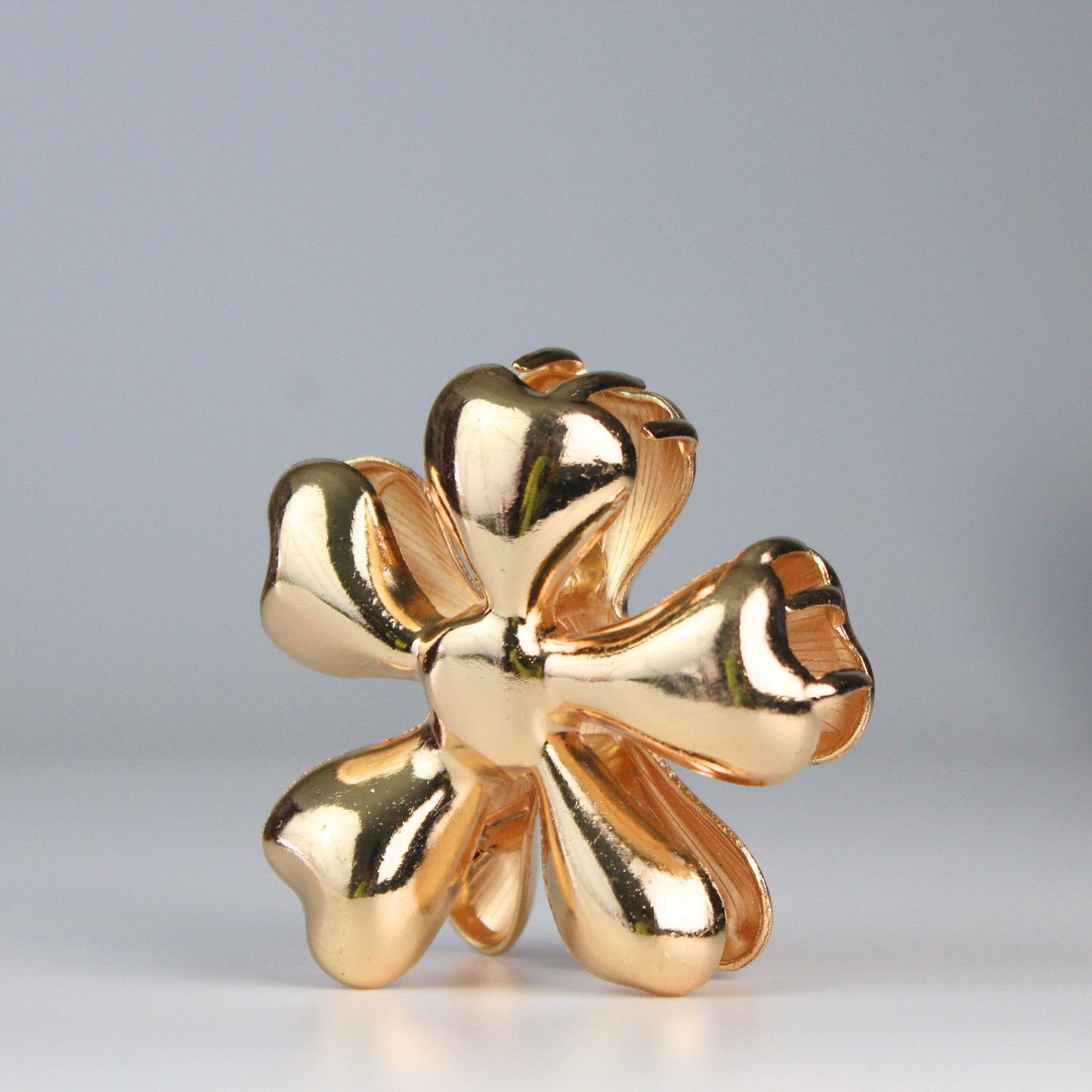 Metal Flower Claw Clip - TressLove