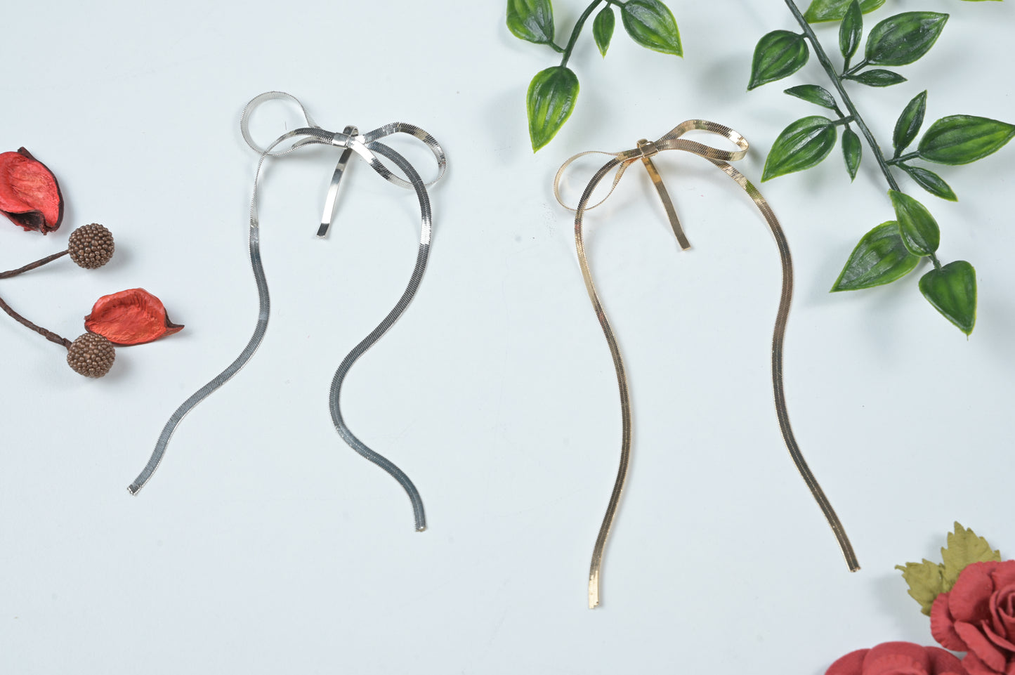 Metallic Ribbon Streamer Hair Pin