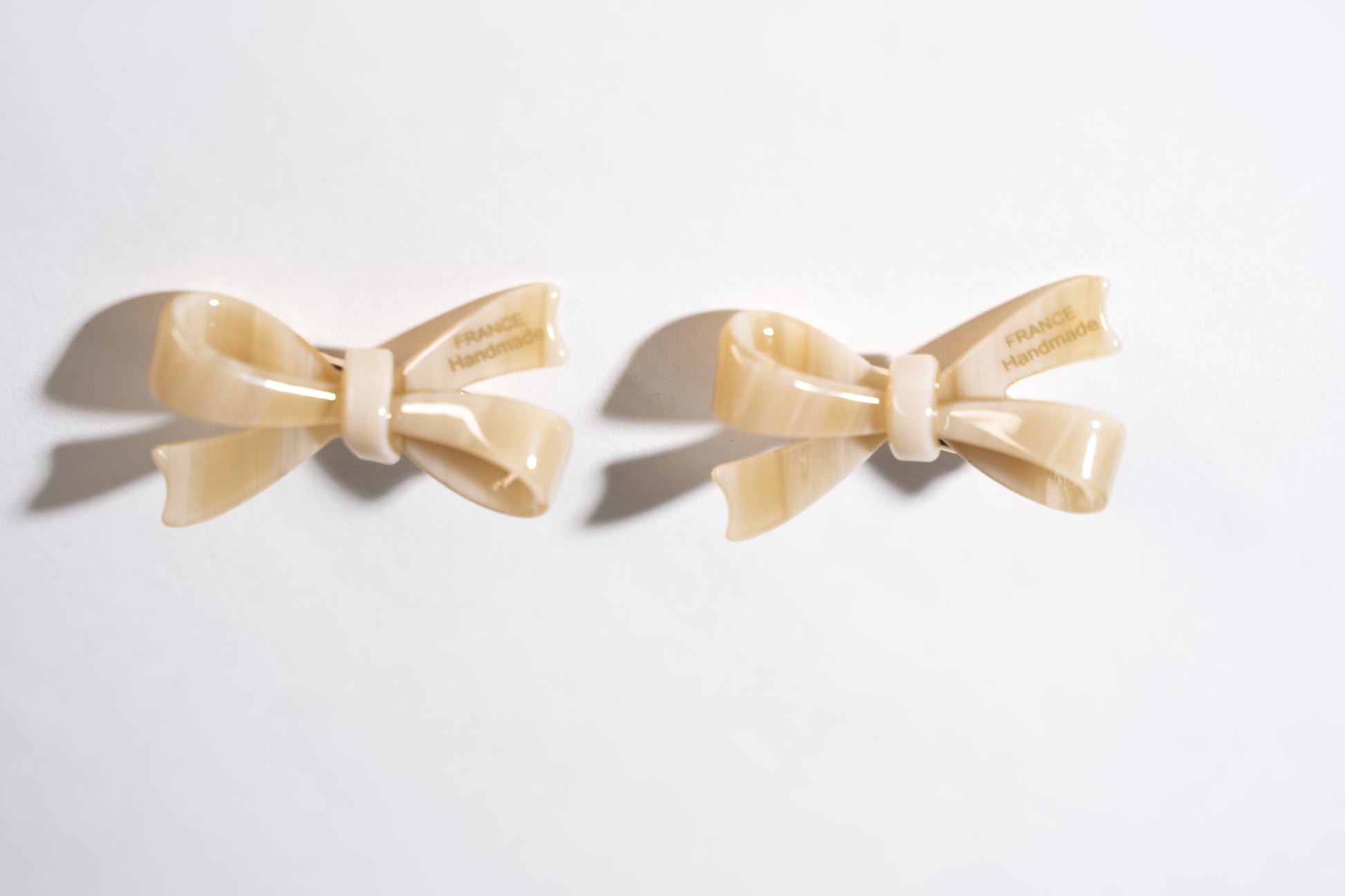 Vintage Love Bow Hair Pin - TressLove